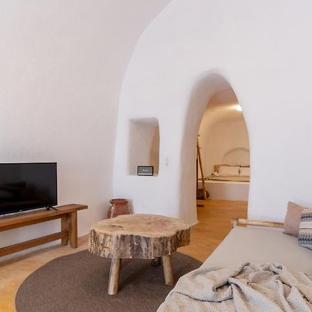 Caval II Hotell Fira  Exteriör bild