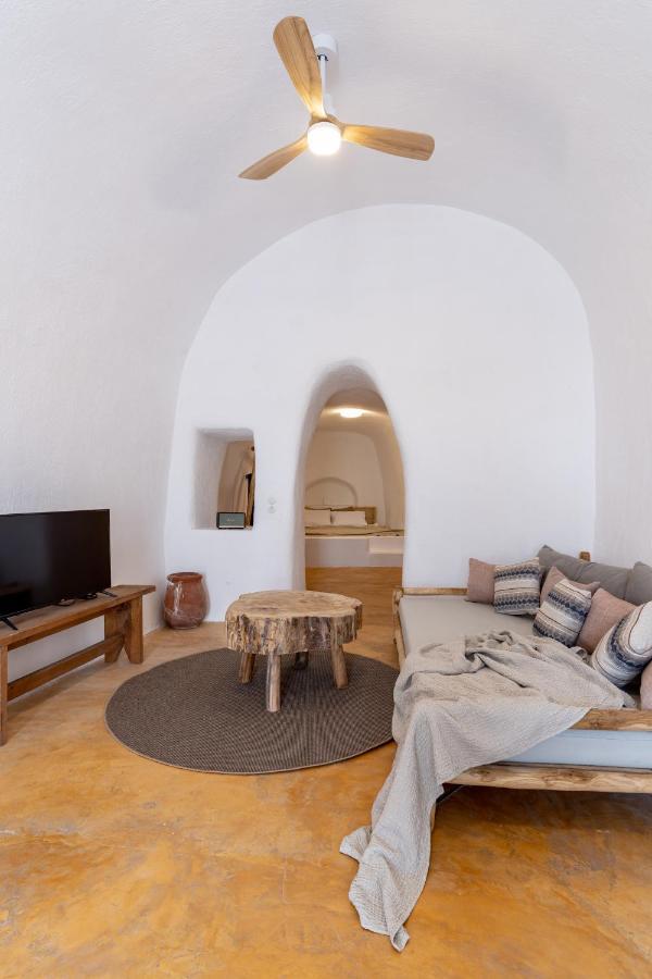 Caval II Hotell Fira  Exteriör bild